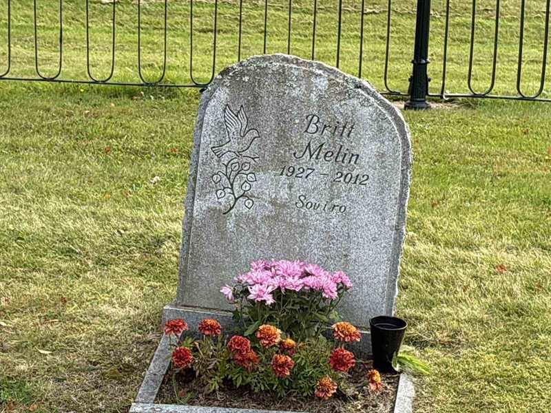 Grave number: IN 35    13-14