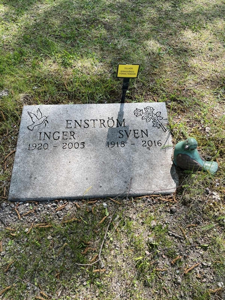 Grave number: R 5    26