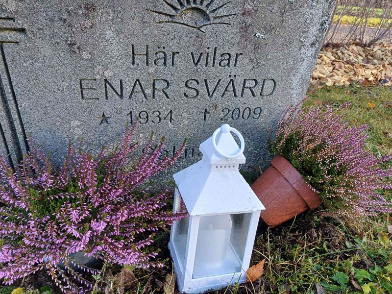 Grave number: JÄ 3 8030