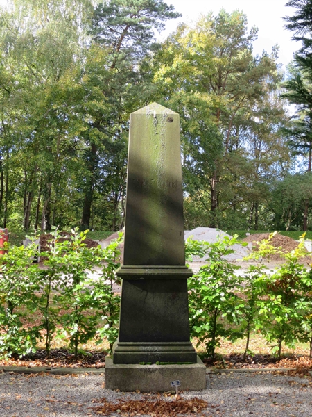 Grave number: HÖB GL.R    69