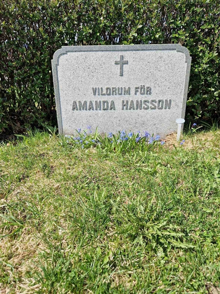 Grave number: 501 08 1122-1124