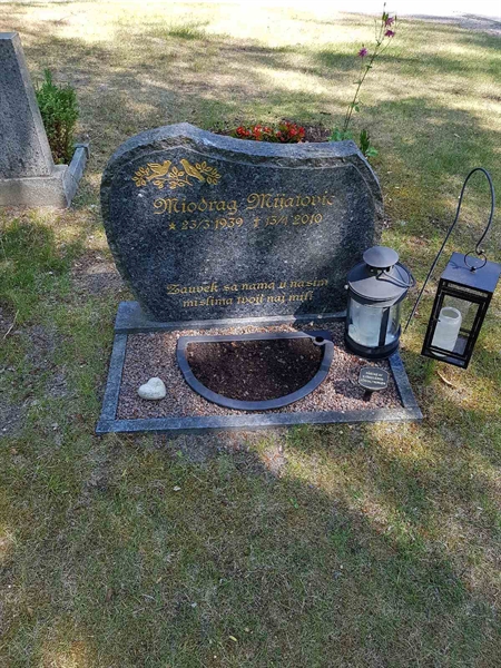 Grave number: 01 11075