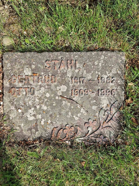 Grave number: 2 14 1691, 1692, 1693