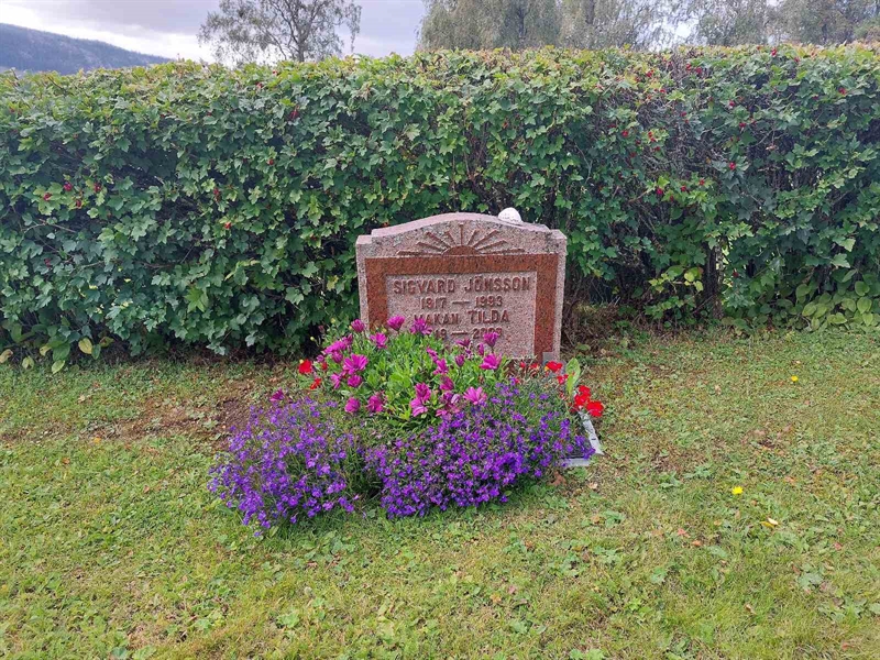 Grave number: K K   161, 162