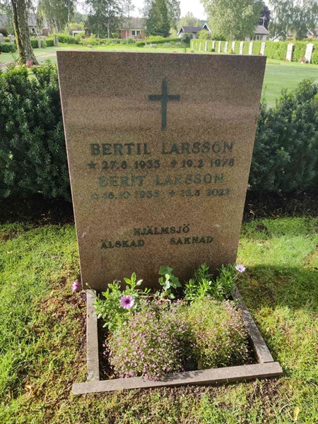 Grave number: VK E    54, 55, 56