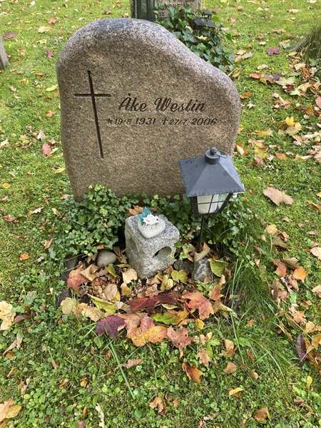 Grave number: 1 H   174