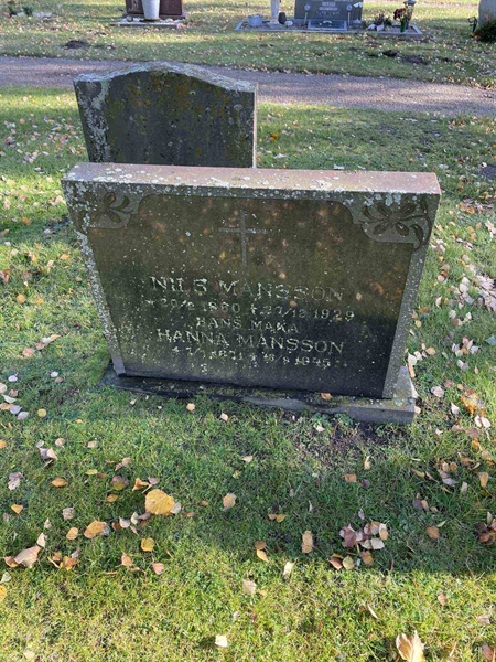 Grave number: VV 5   194, 195