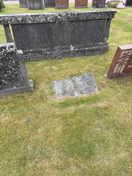 Grave number: SKF B    67