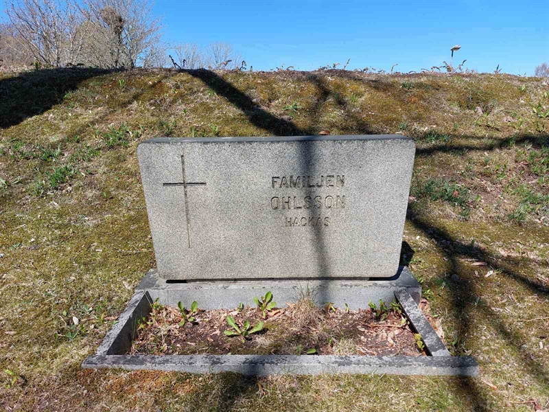 Grave number: HÖ 1    7, 8