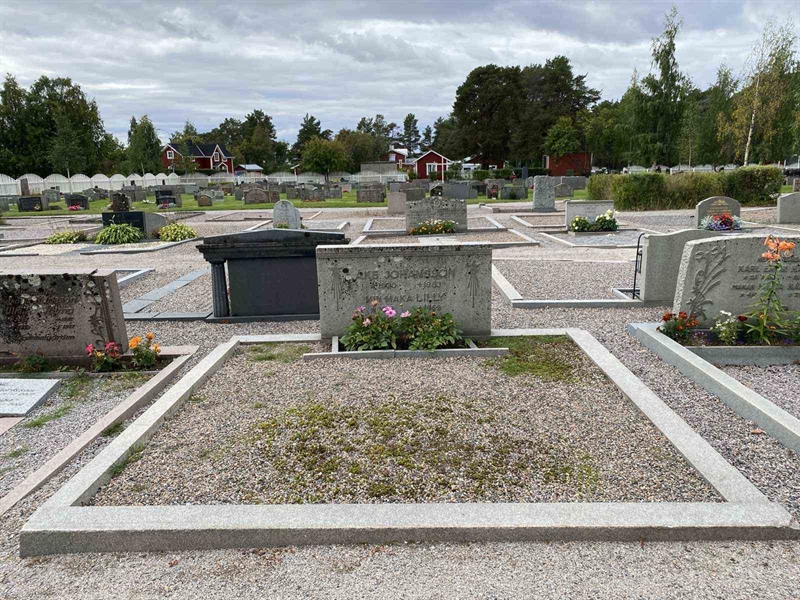 Grave number: 2 07   158