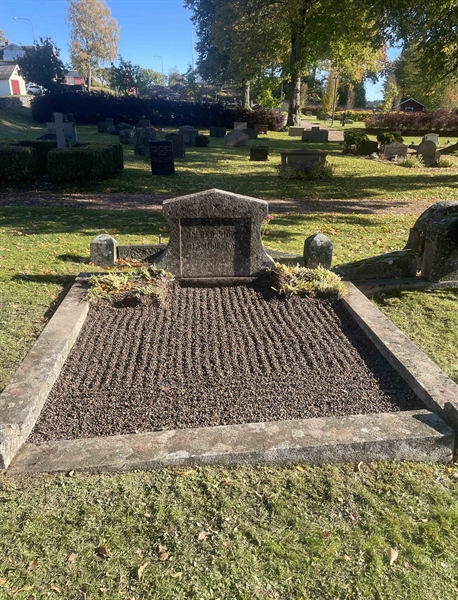 Grave number: Lå N E   710, 711