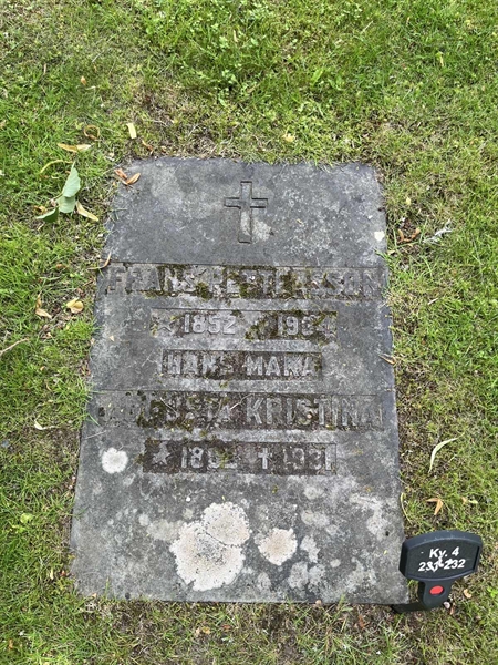 Grave number: 33 4   231-232