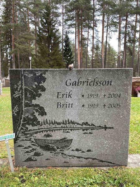 Grave number: 3 5   111