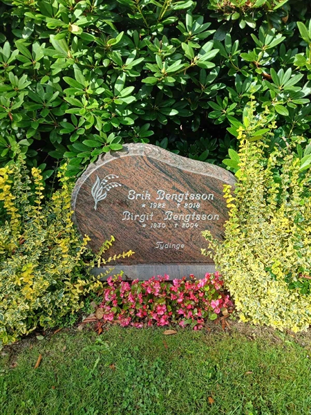 Grave number: ÖB 29    92, 93