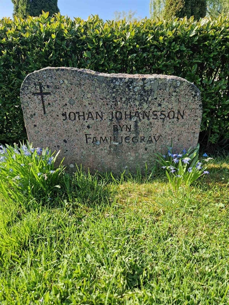 Grave number: 501 24 4804-4806