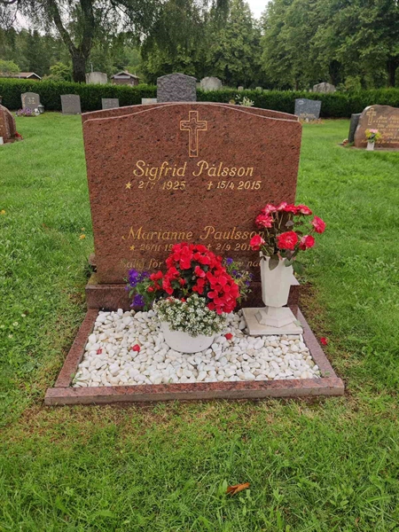 Grave number: VK F    27, 28, 29