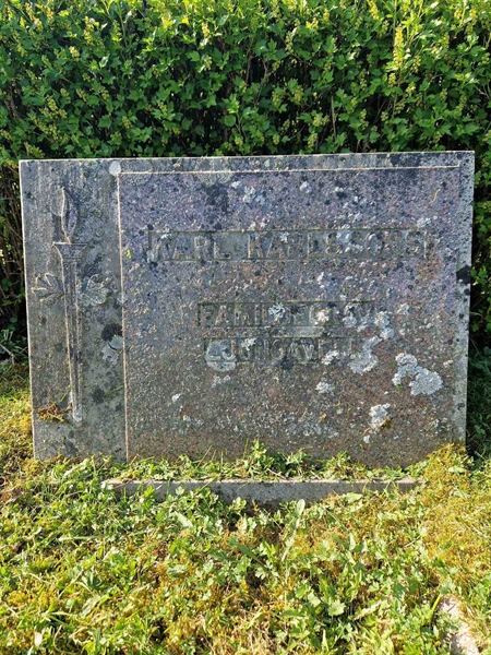 Grave number: 501 24 4851-4852