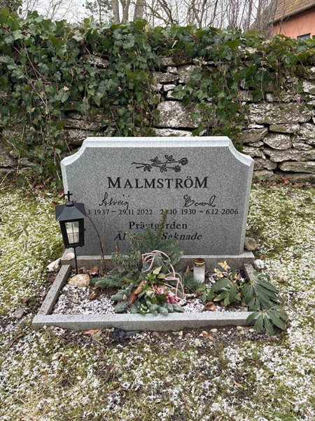 Gravnummer: LE    60