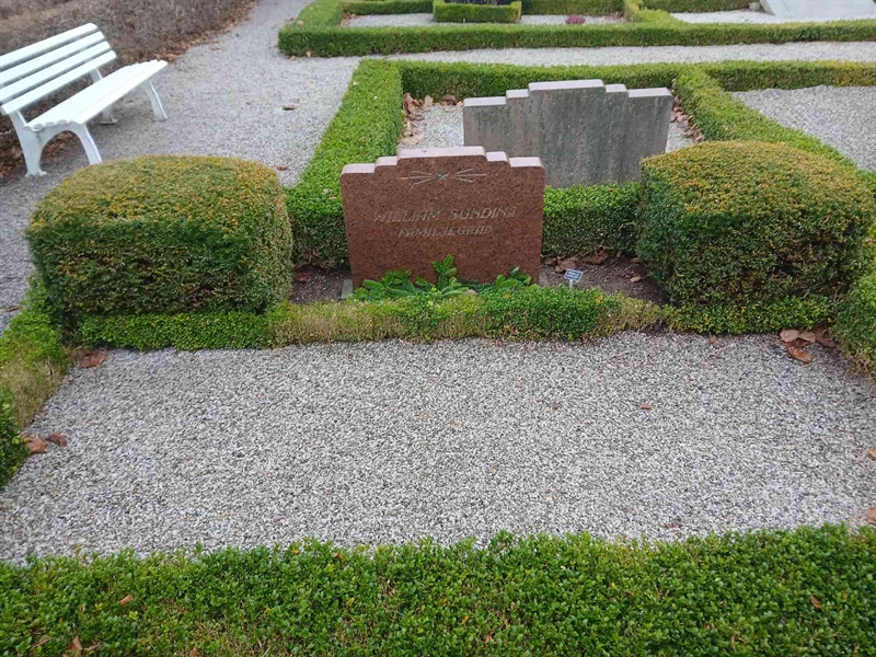 Grave number: FE B    58, 59, 60