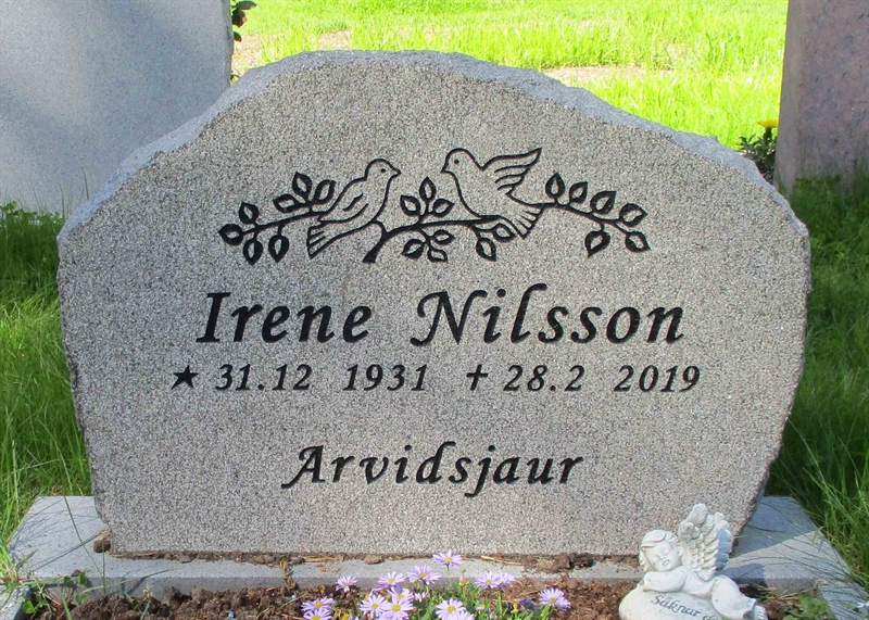 Grave number: 1 23    42