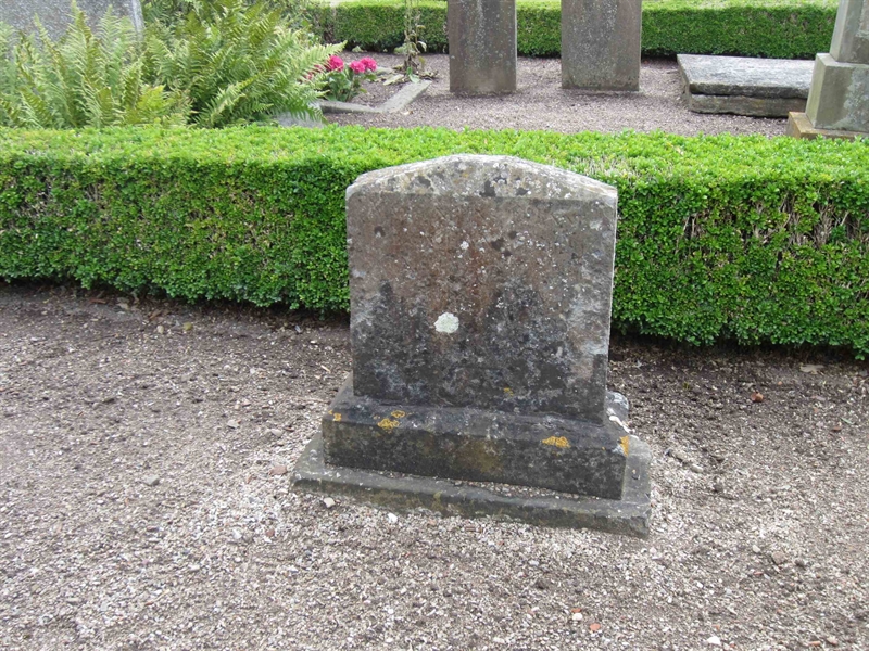 Grave number: MAG 02    10