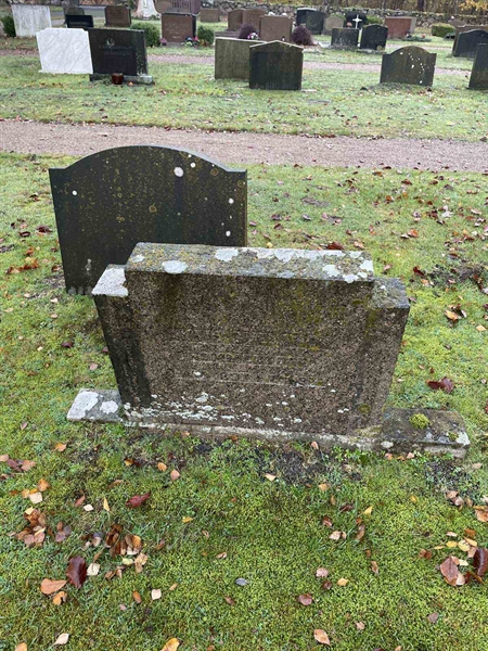 Grave number: VV 6   143