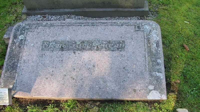 Grave number: HG TRAST   830