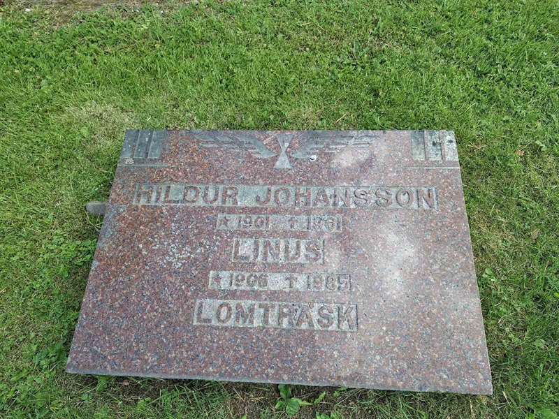Grave number: 001 2   570