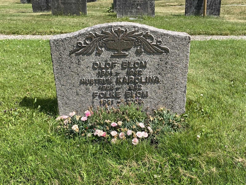 Grave number: 8 1 03   148a-149a