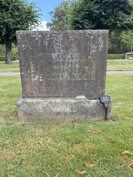 Grave number: 33 6   176-177