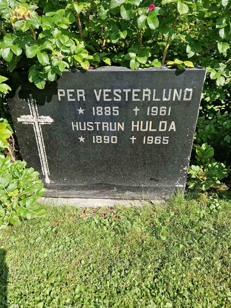 Hautatunnus: 451 18 76