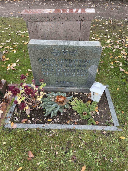 Grave number: VV F    63