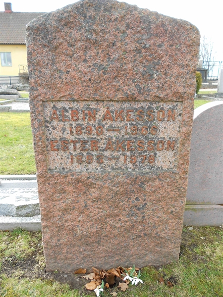 Grave number: NÅ G5   103, 104