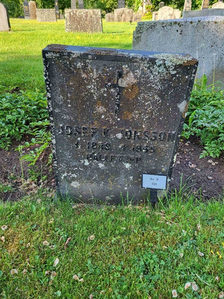 Grave number: kö 01 08   201