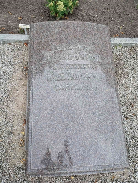 Grave number: NÅ 05    53, 54, 55