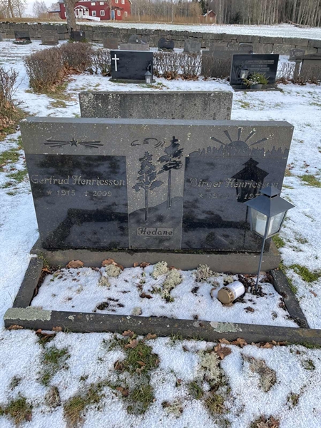 Grave number: Lax mell Kv4 116+117