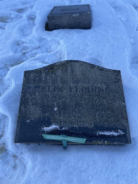 Gravnummer: SJ H    15