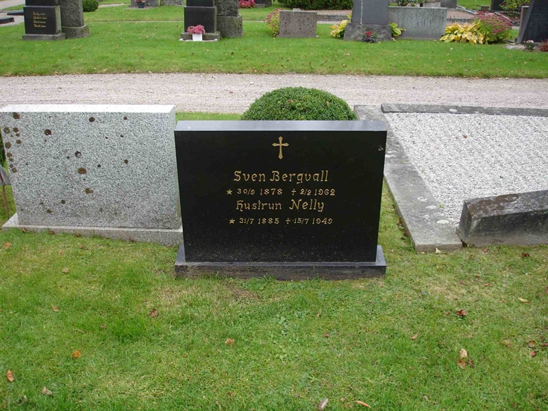 Grave number: HK F    43, 44