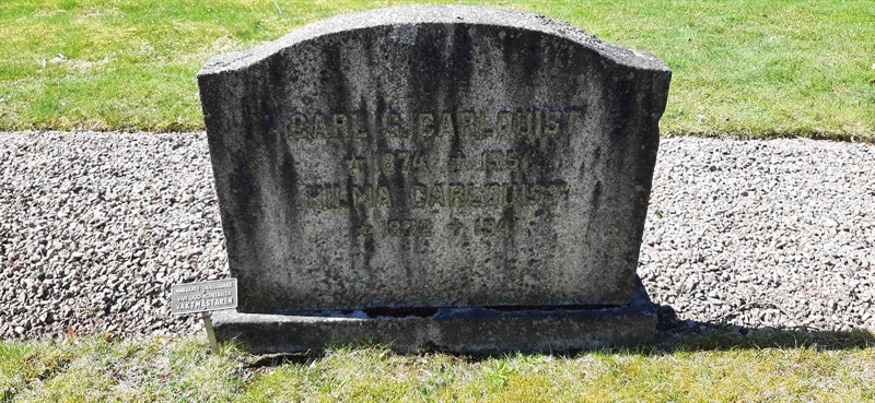 Grave number: GK D    66, 67