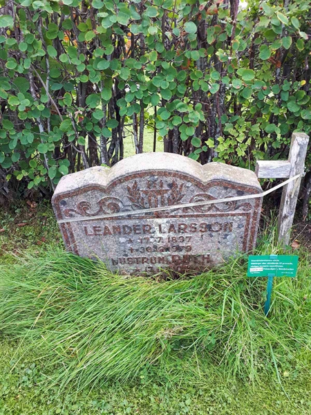 Grave number: NK F B   108