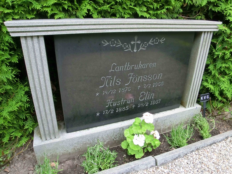Grave number: KÄ E 066-067