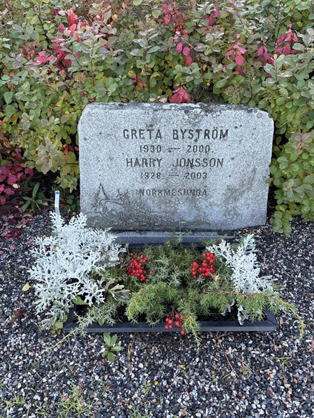 Grave number: 4 N NB   236