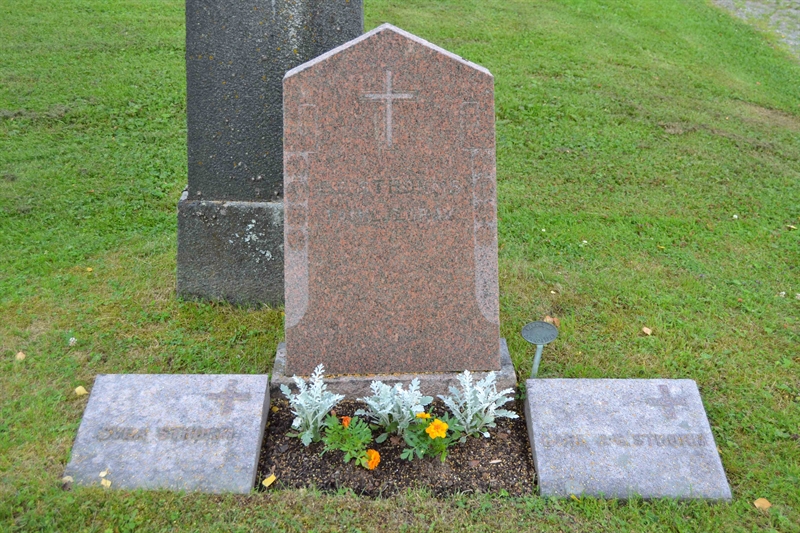 Grave number: 1 F   316