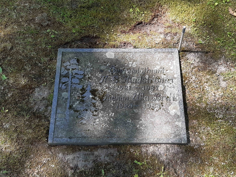 Grave number: KA 15    88