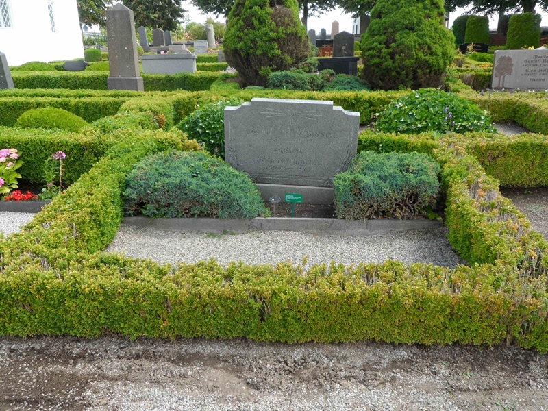 Grave number: HK 2    57