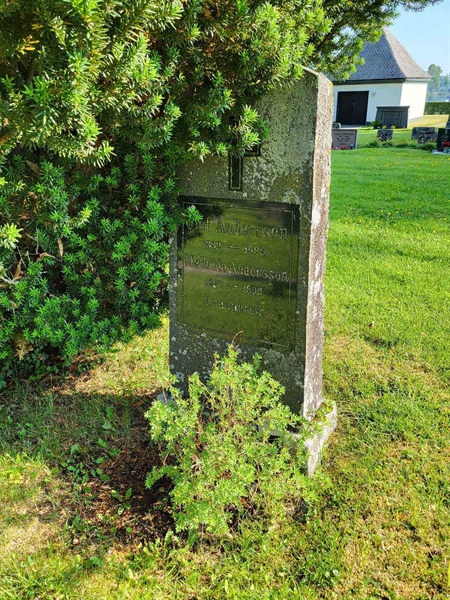 Grave number: kö 01 08     8-9