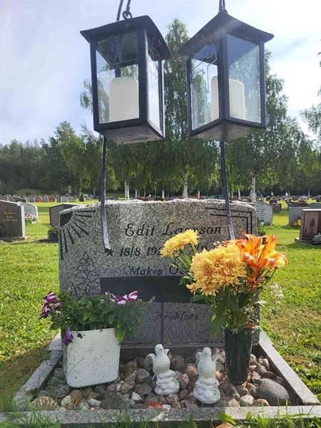 Grave number: 001 4  3433
