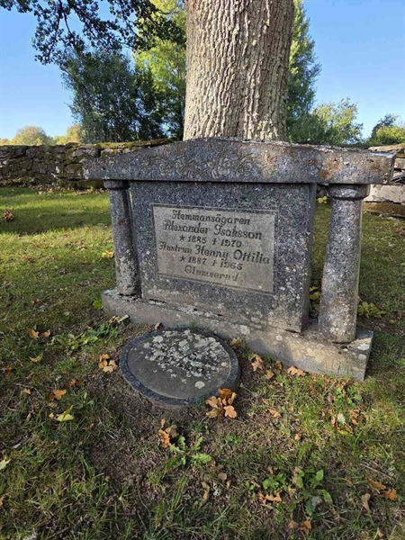 Grave number: T A A    31-32