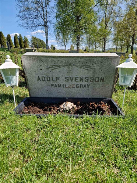 Grave number: 501 18 3666-3668