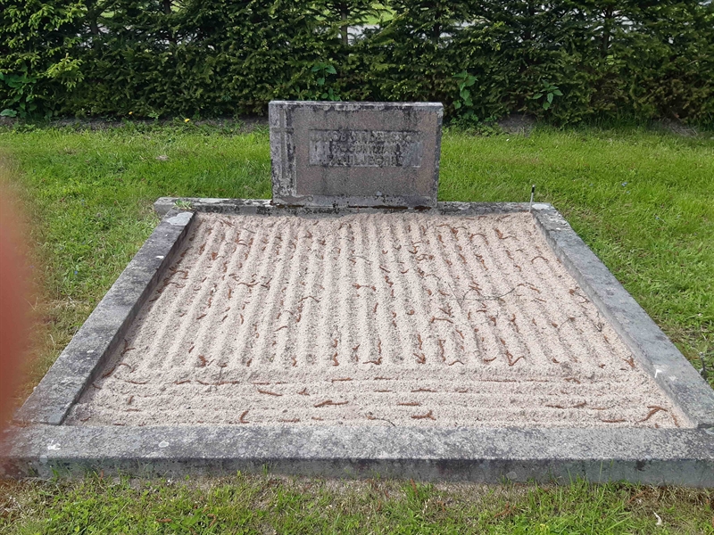 Grave number: NO 25    47